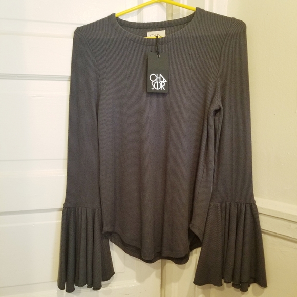 CHASER Gray Ribbed Top Flounce Sleeve Size Medium NWT Host Pick - Picture 7 of 9